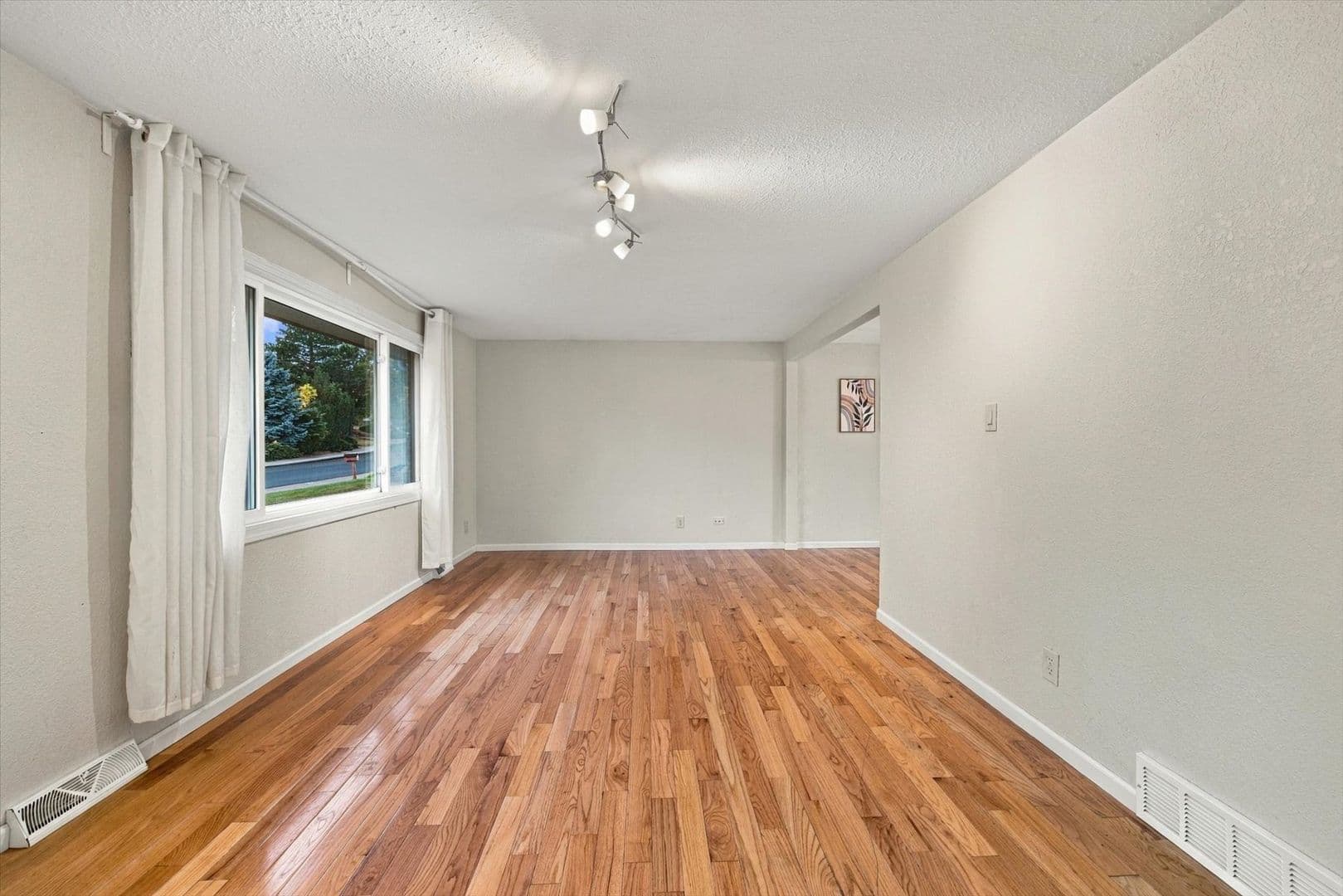 Arvada House: 7289 w 73rd Ave