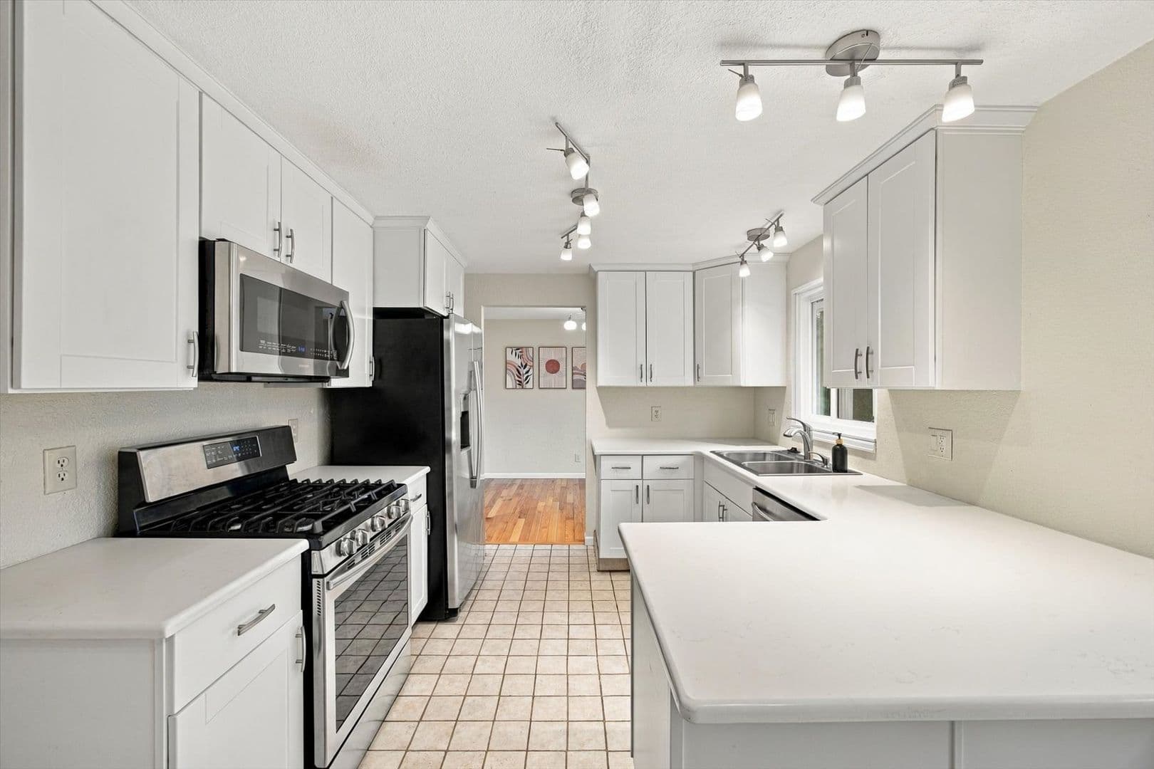 Arvada House: 7289 w 73rd Ave