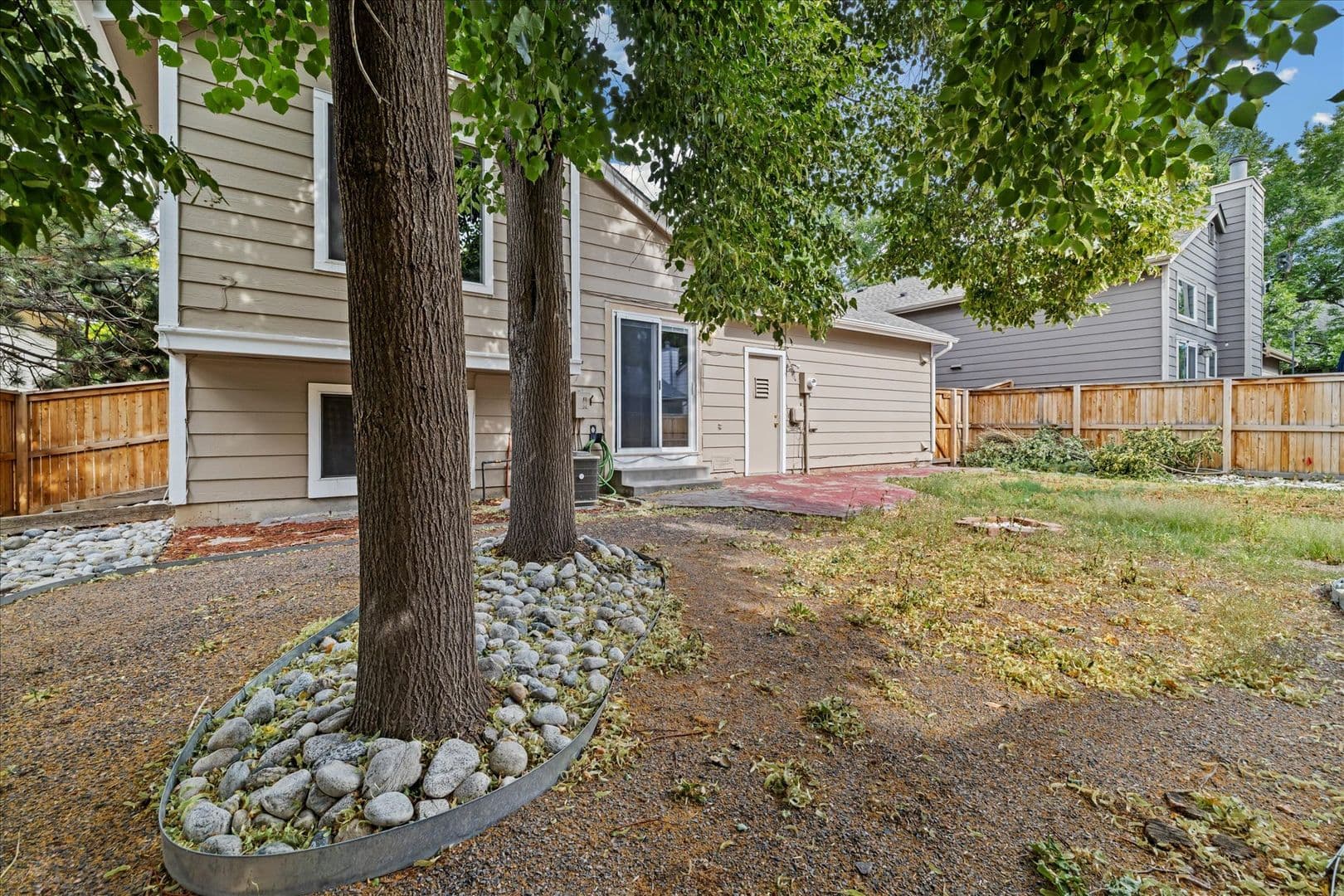 Highlands Ranch House: 9333 Cattail Ct