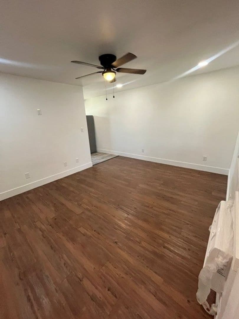 Visalia Apartment: 546 N. Floral Street