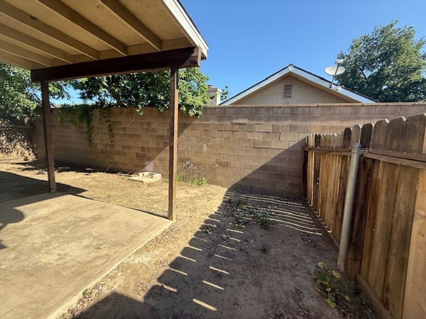 Tulare Apartment: Adams / Roosevelt