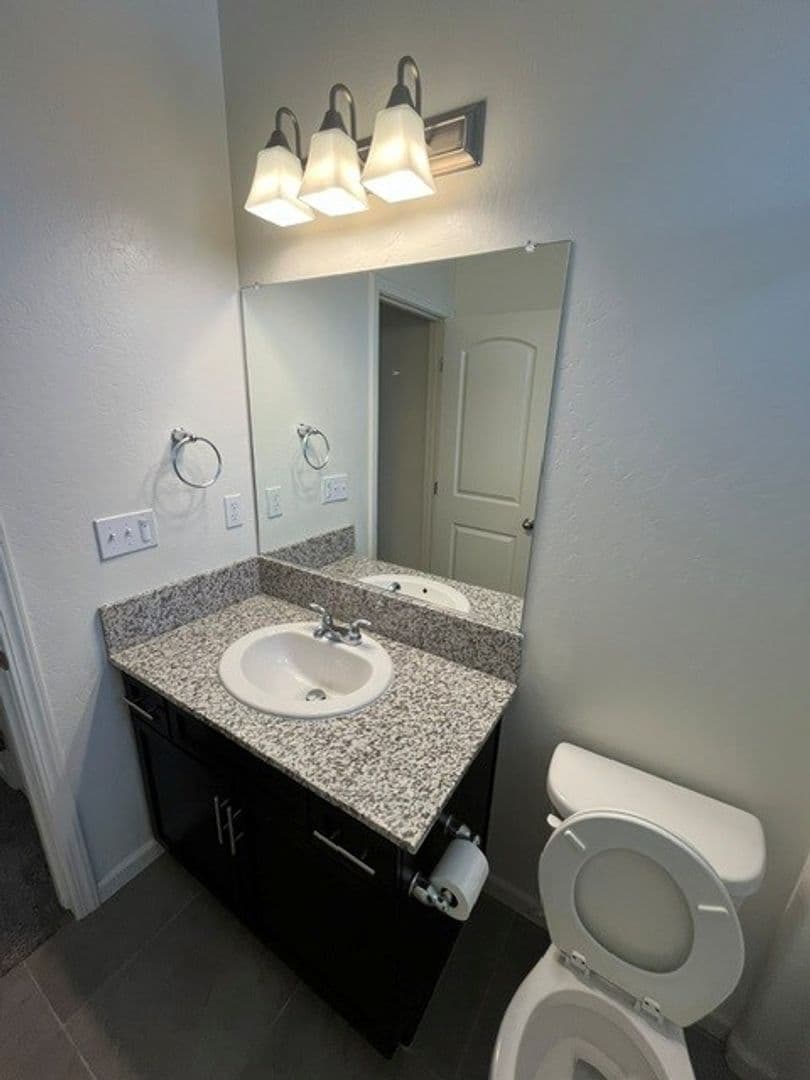 Visalia House: 3811 W. Nellis Avenue