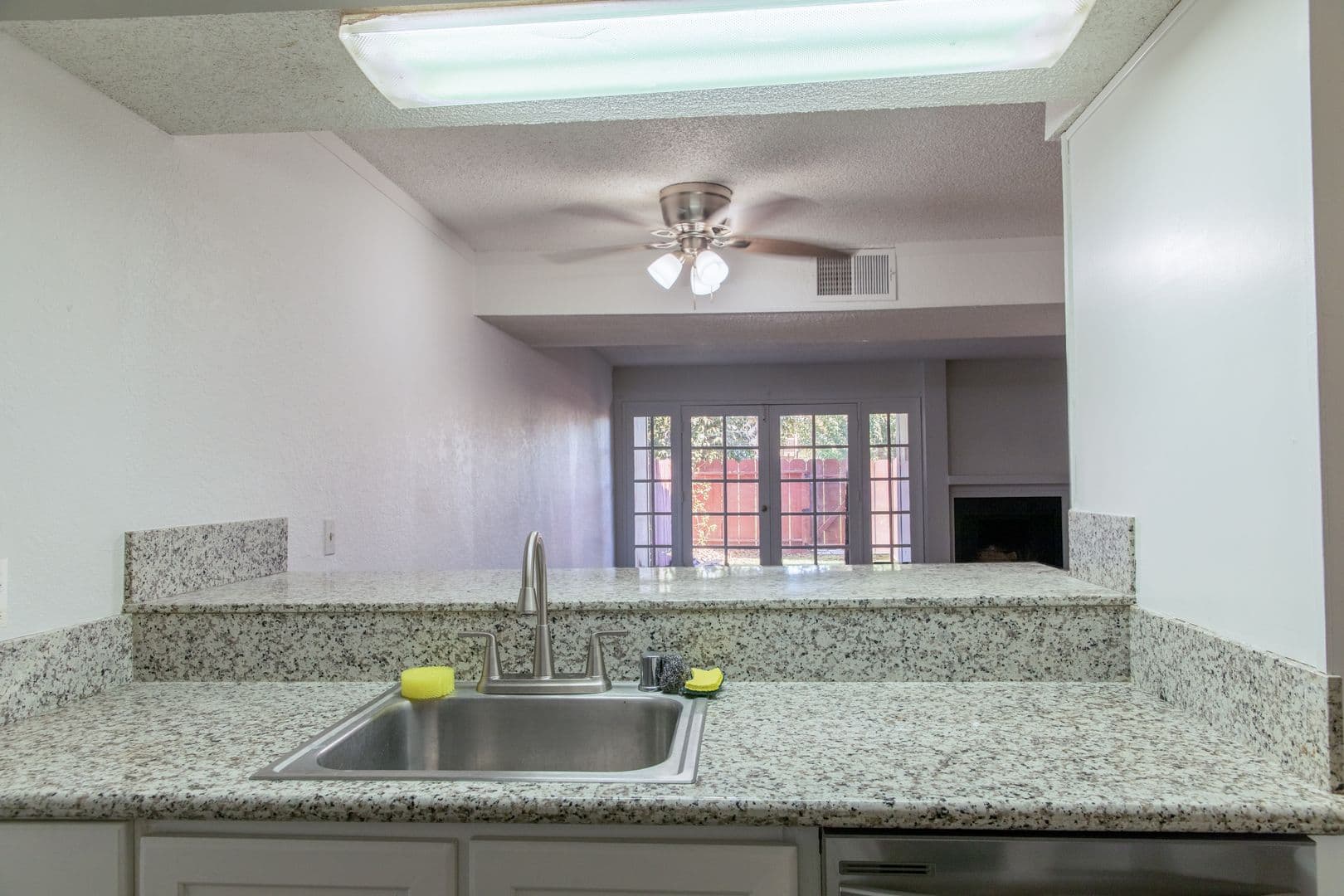 Visalia House: 228 N. Crenshaw Street