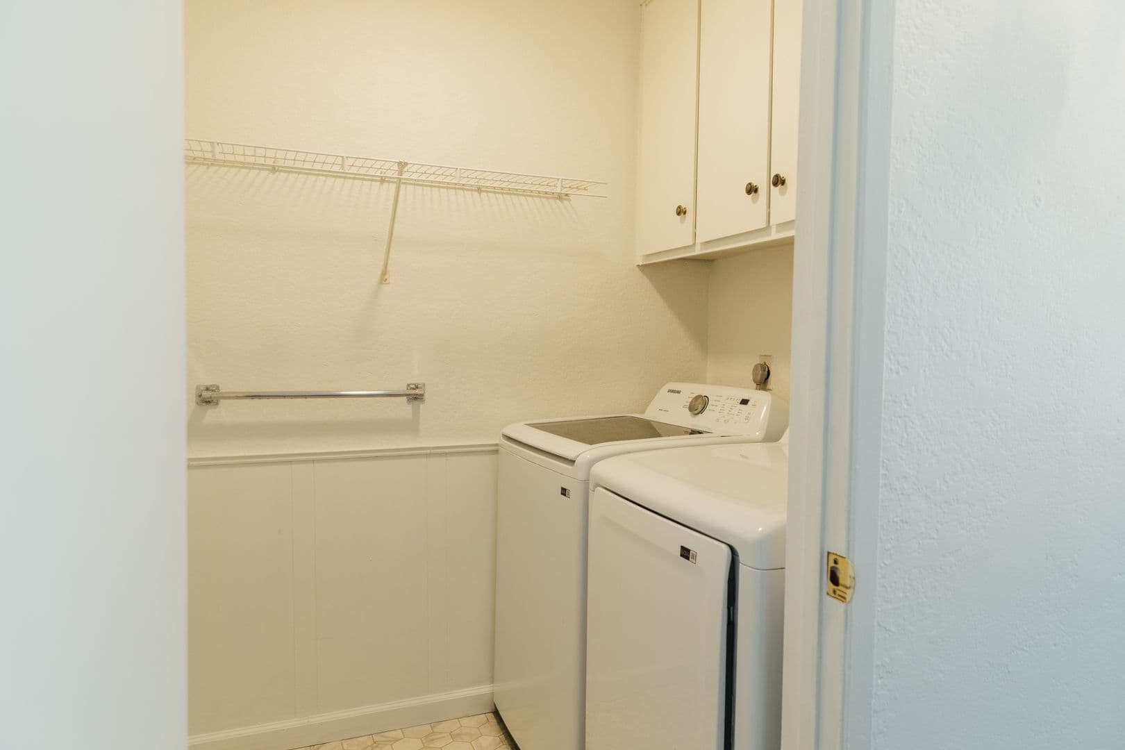 Visalia House: 228 N. Crenshaw Street