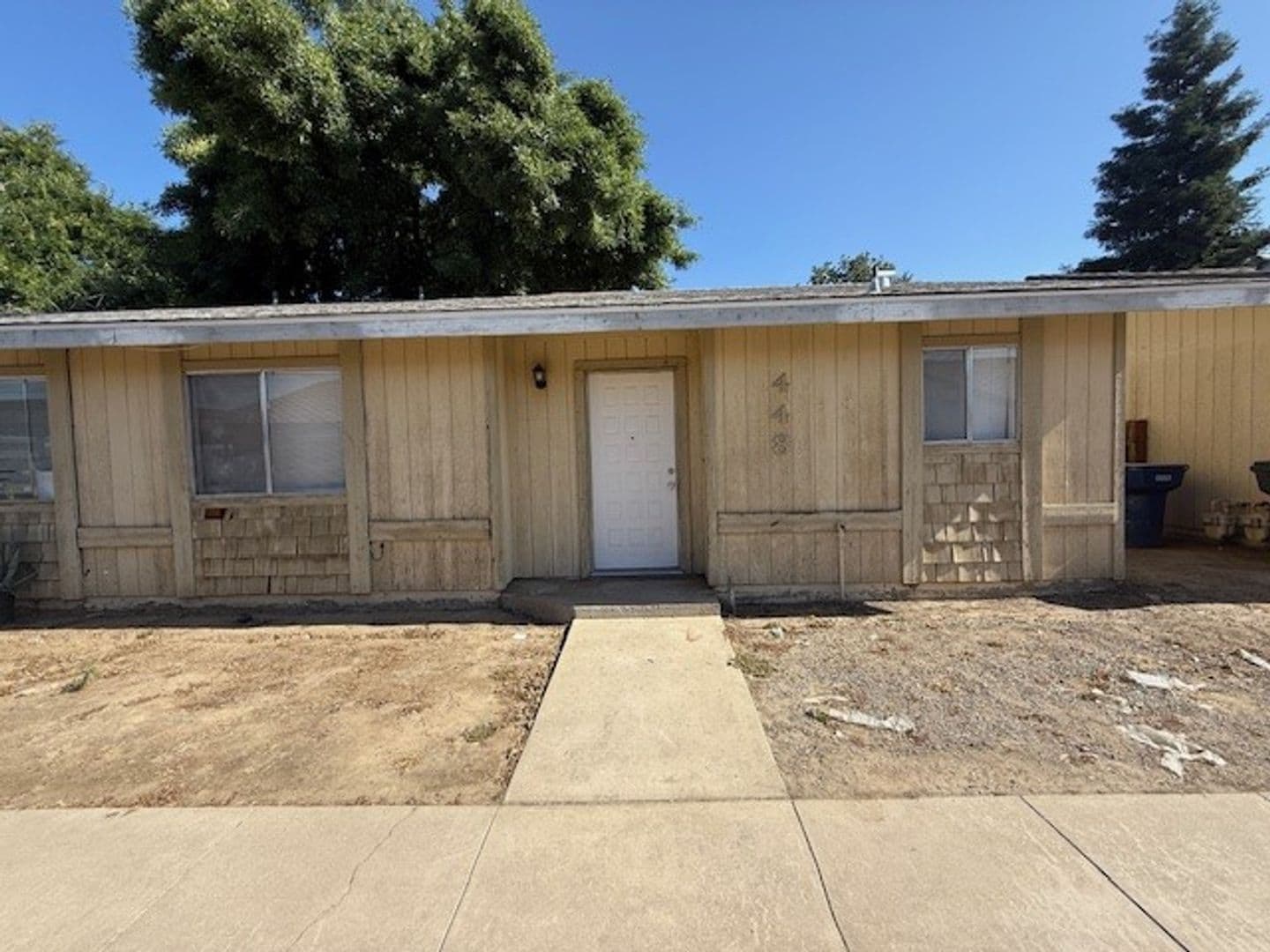 Tulare Apartment: Adams / Roosevelt