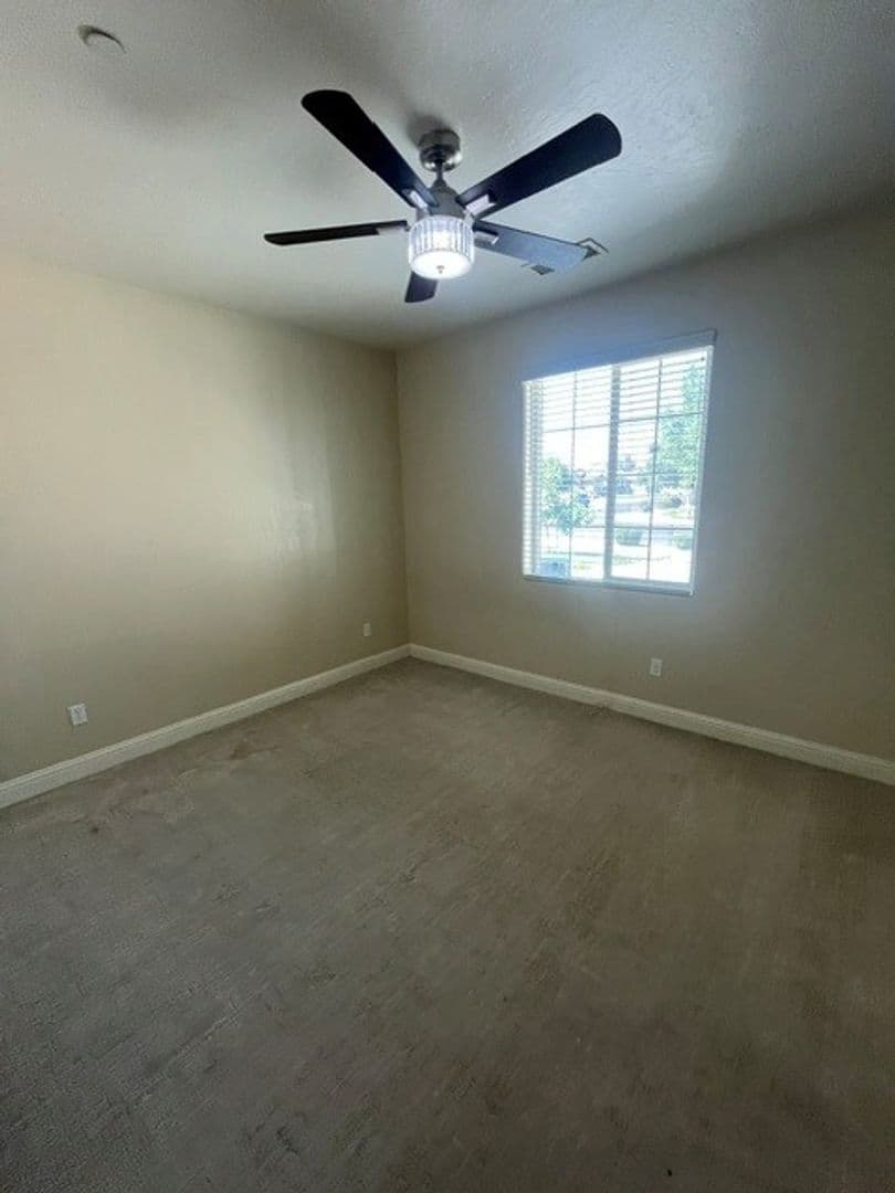 Lemoore House: 899 Cabrillo Street