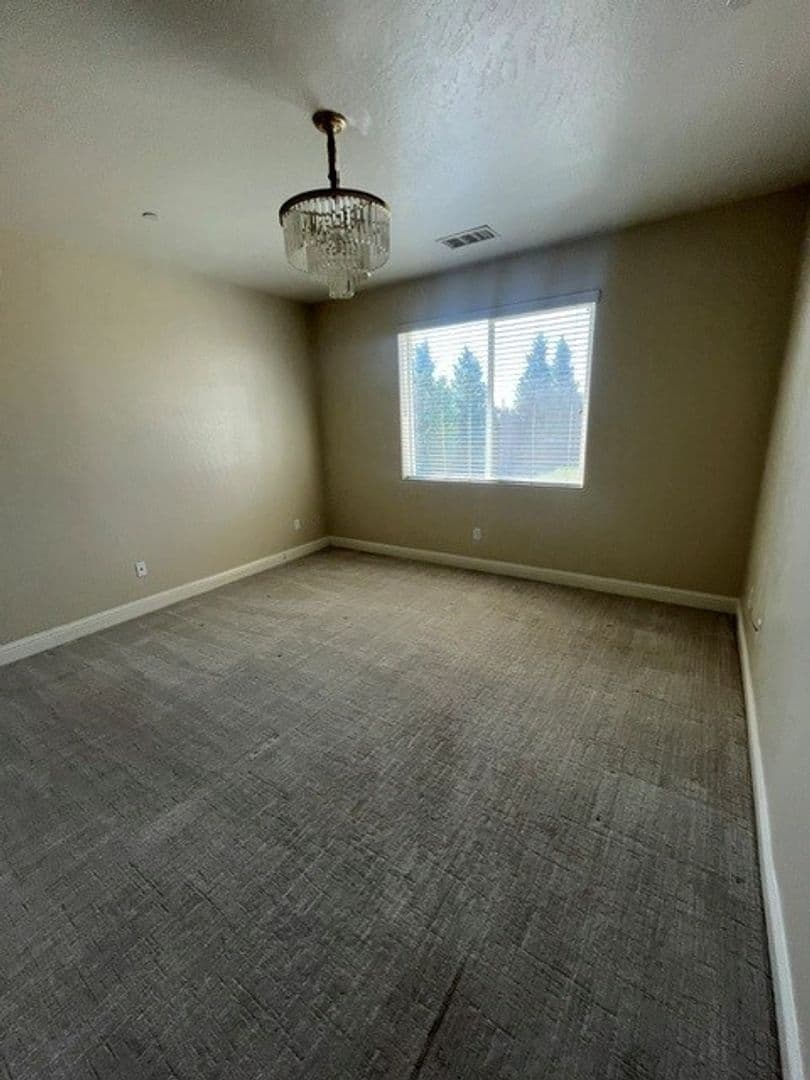 Lemoore House: 899 Cabrillo Street