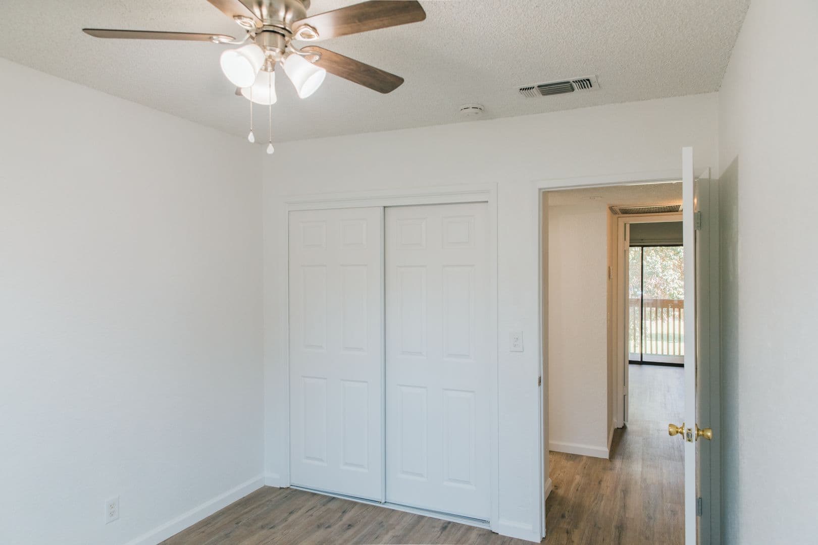 Visalia House: 228 N. Crenshaw Street
