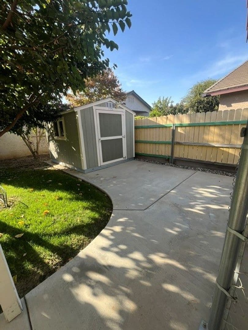 Visalia House: 2853 S. Terra Linda St.