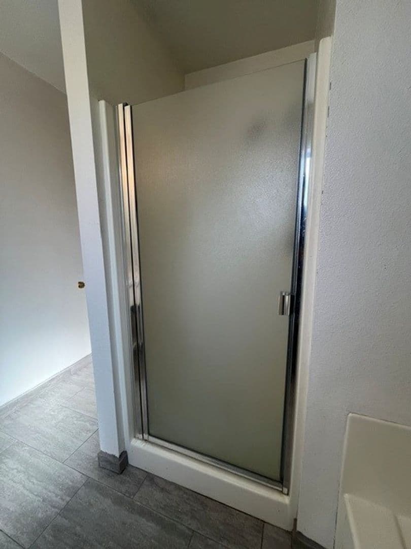 Visalia Apartment: Harter Ct.