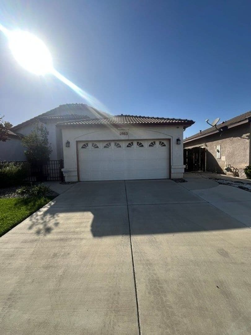 Visalia House: 2853 S. Terra Linda St.
