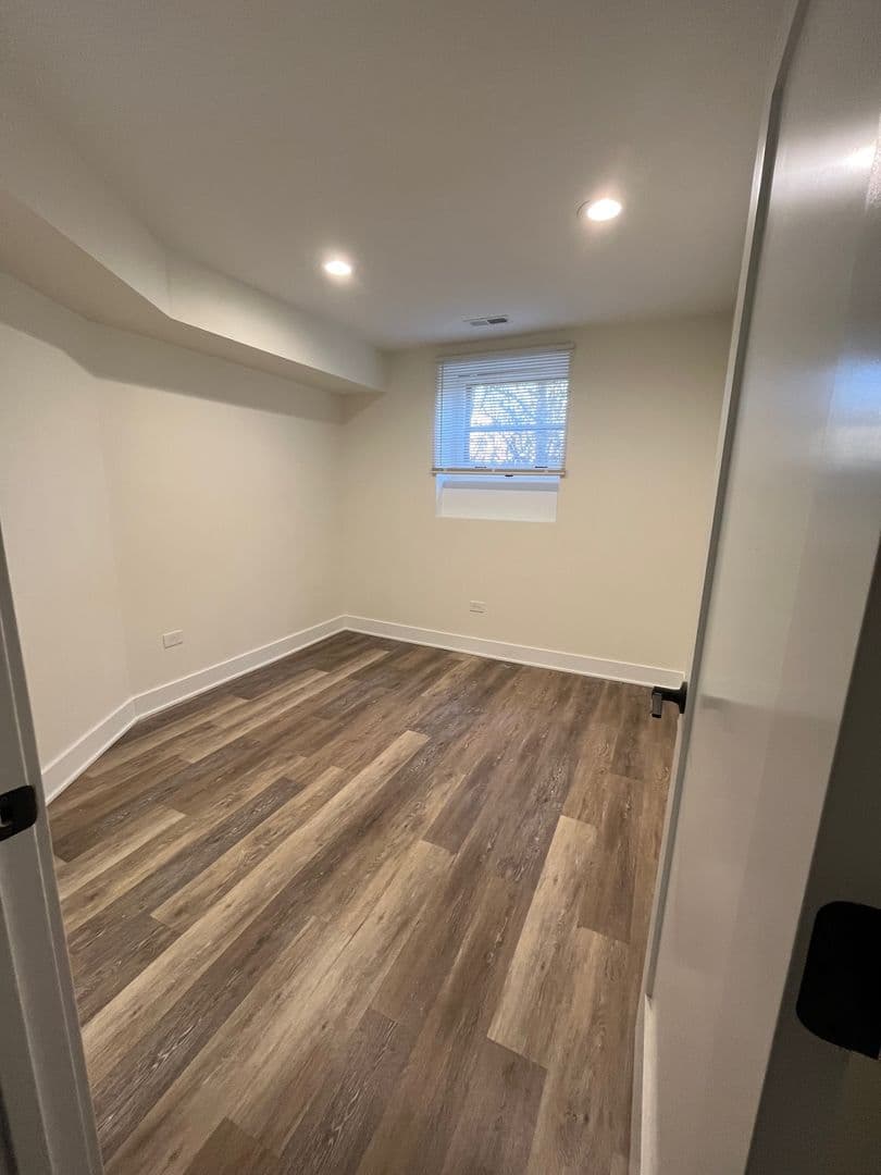 Evanston Apartment: 126 Main St. Apt. 1