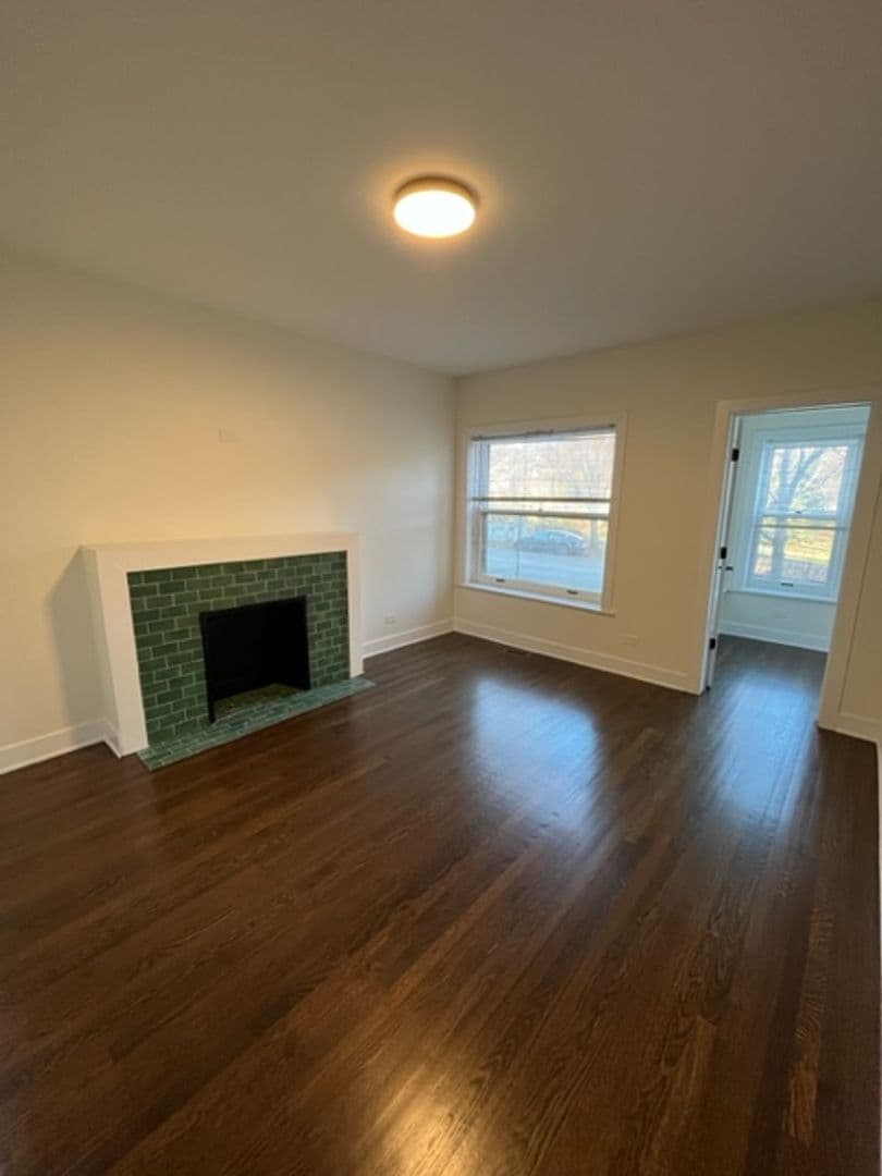 Evanston Apartment: 126 Main St. Apt. 1