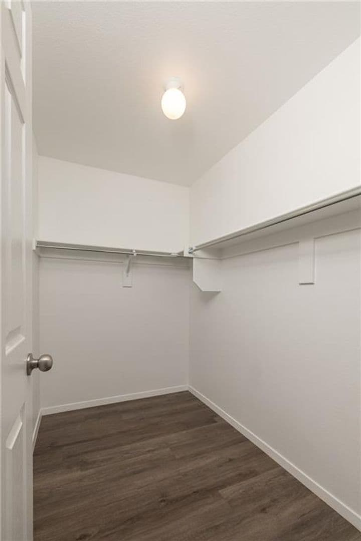 Pea Ridge House: 2701 Bauer St,
