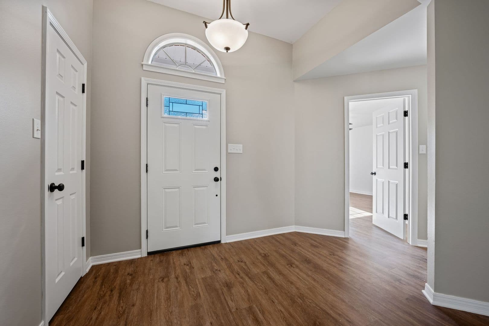 Mulberry House: 939 Alma Ave