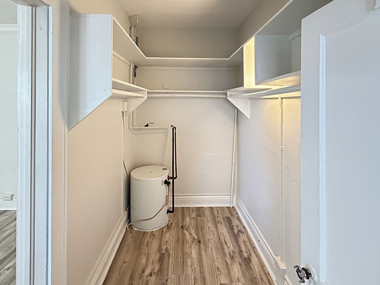 Coral Gables Condo: 126 Mendoza Ave Apt 7A