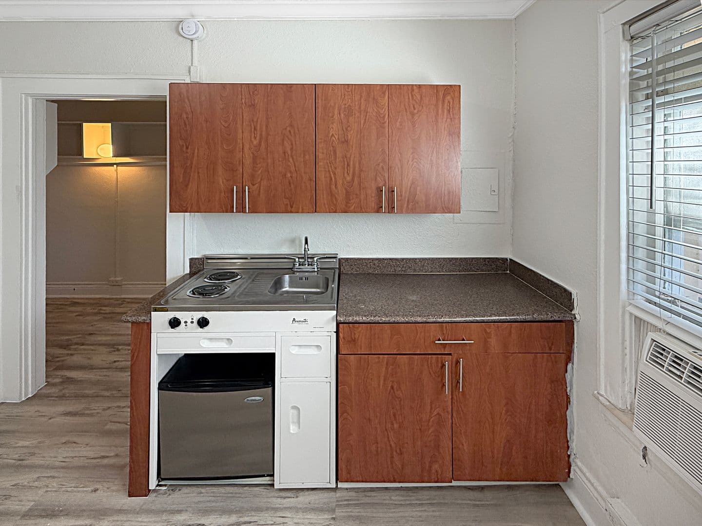 Coral Gables Condo: 126 Mendoza Ave Apt 7A