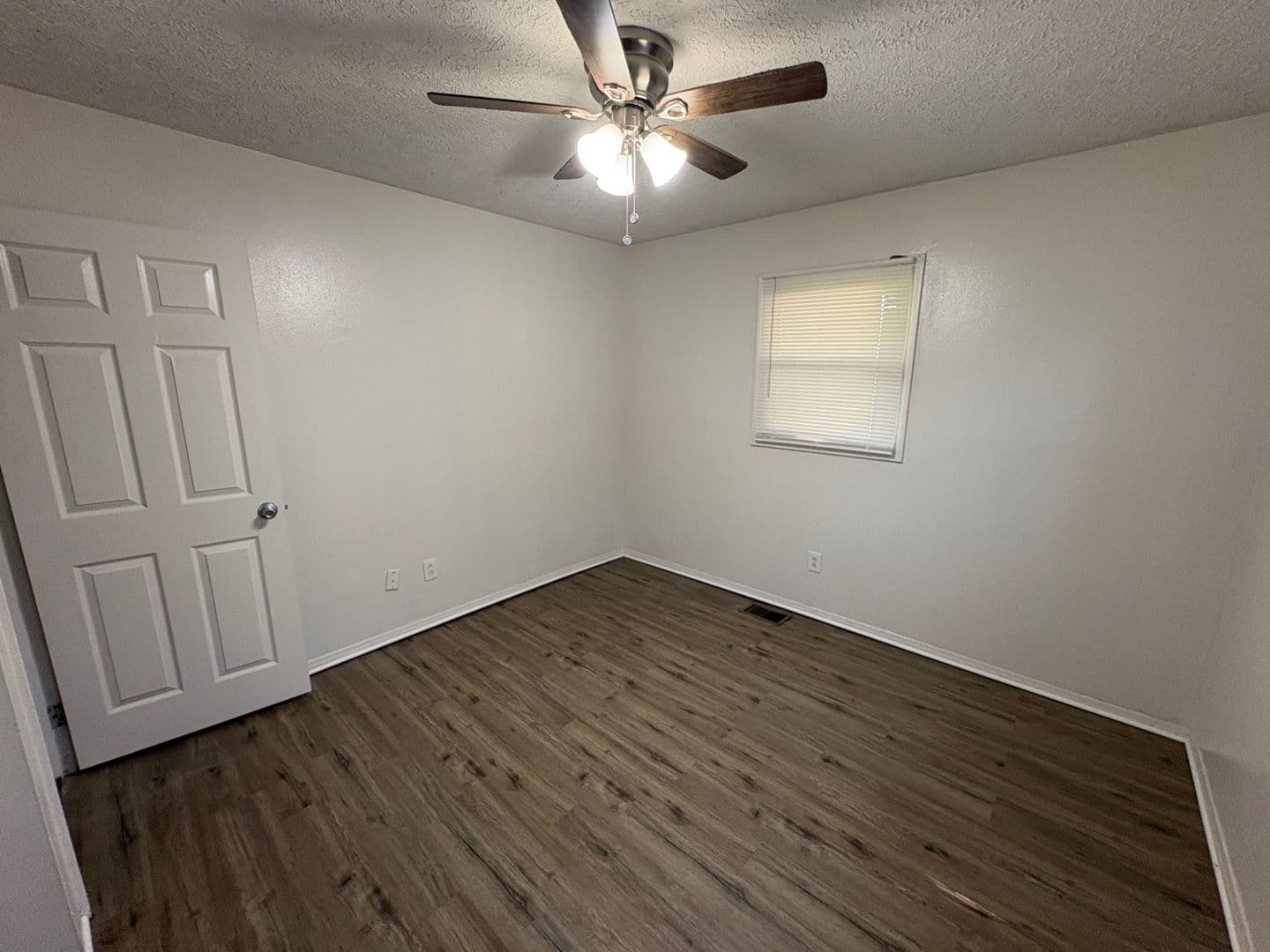 Vandalia House: 508 Amor Pl.