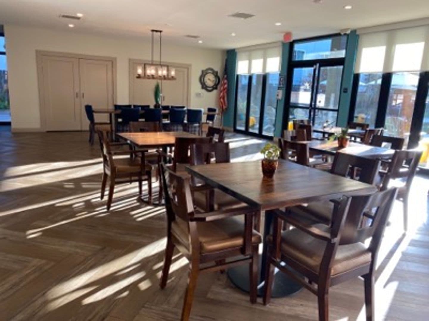Anaheim Apartment: 225 Southwestern Ave