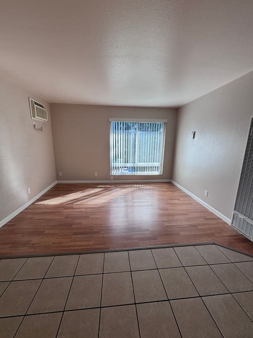 Sacramento Apartment: 9230 Kiefer Blvd