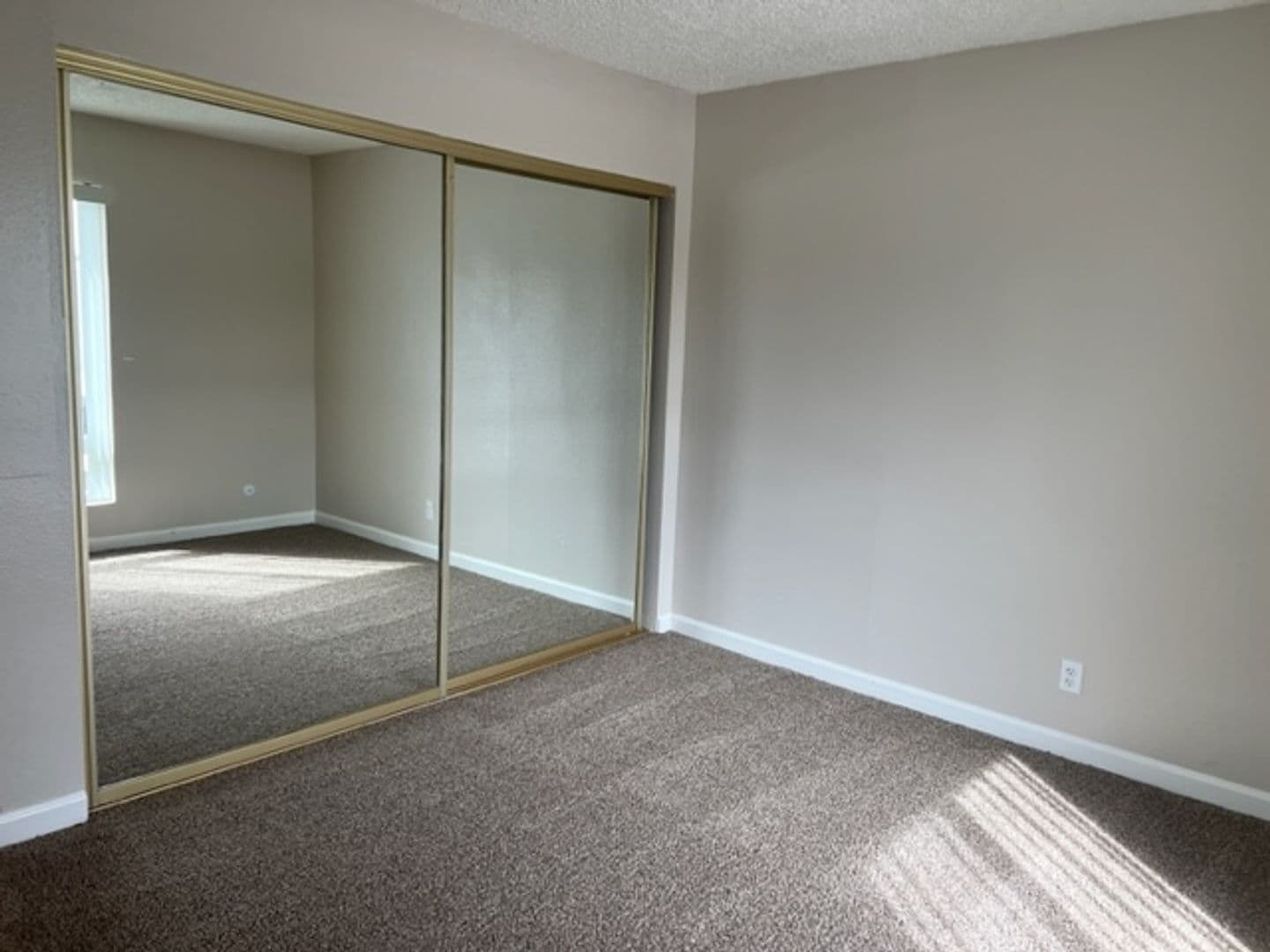 Sacramento Apartment: 9230 Kiefer Blvd