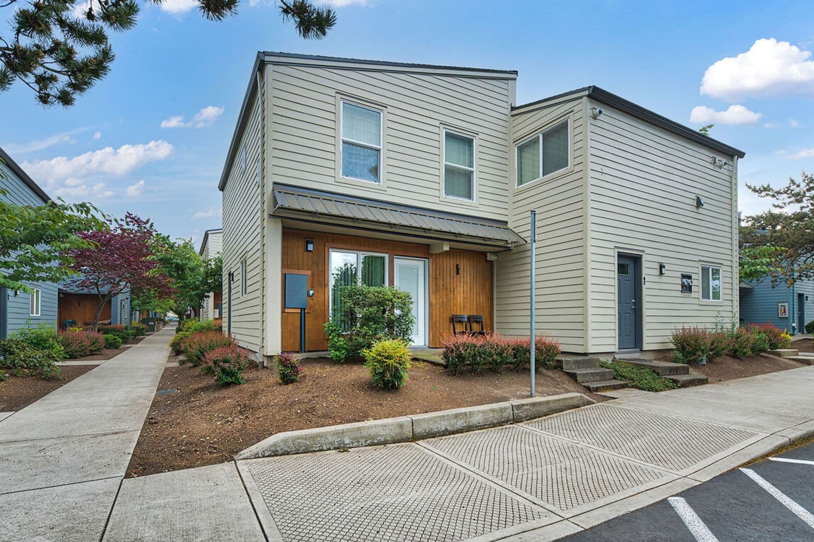 Portland Apartment: 5802 N Michigan Avenue