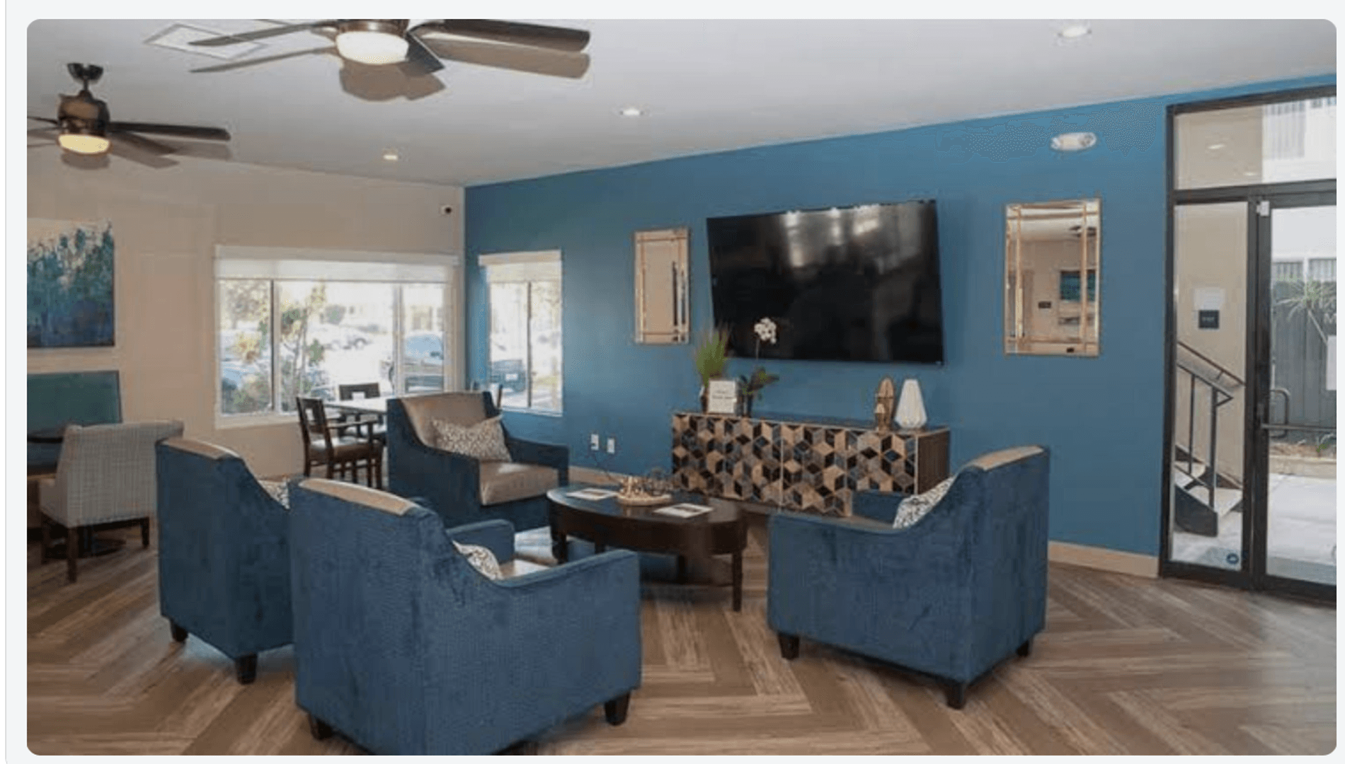 Anaheim Apartment: 225 Southwestern Ave
