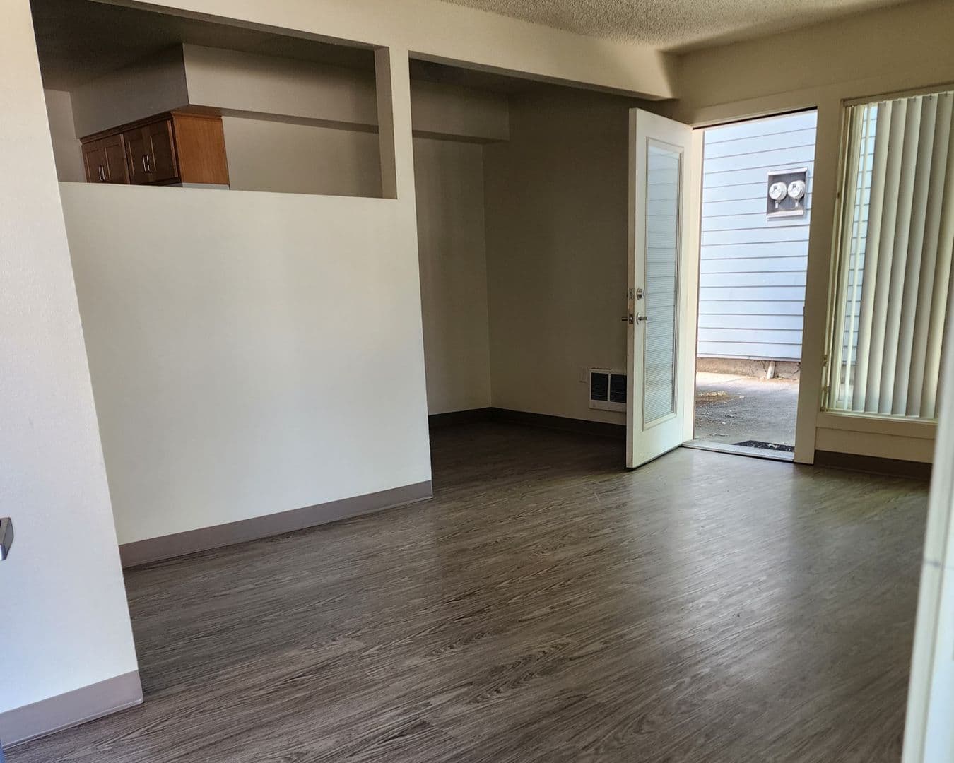 Portland Apartment: 5802 N Michigan Avenue