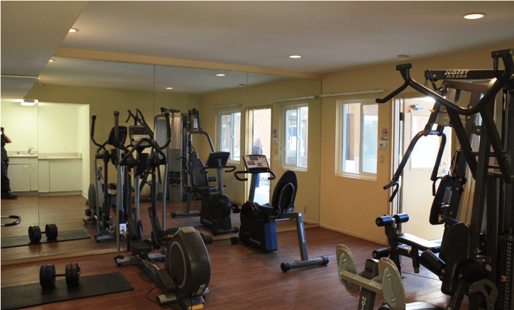 Reseda Apartment: 8039 N. Reseda Blvd