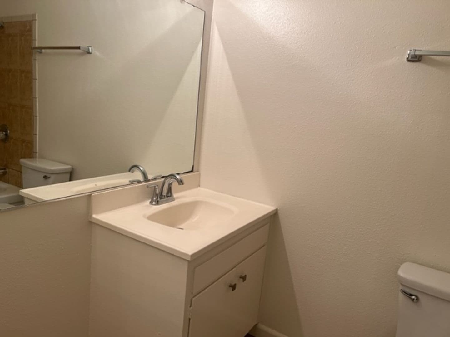 Sacramento Apartment: 9230 Kiefer Blvd