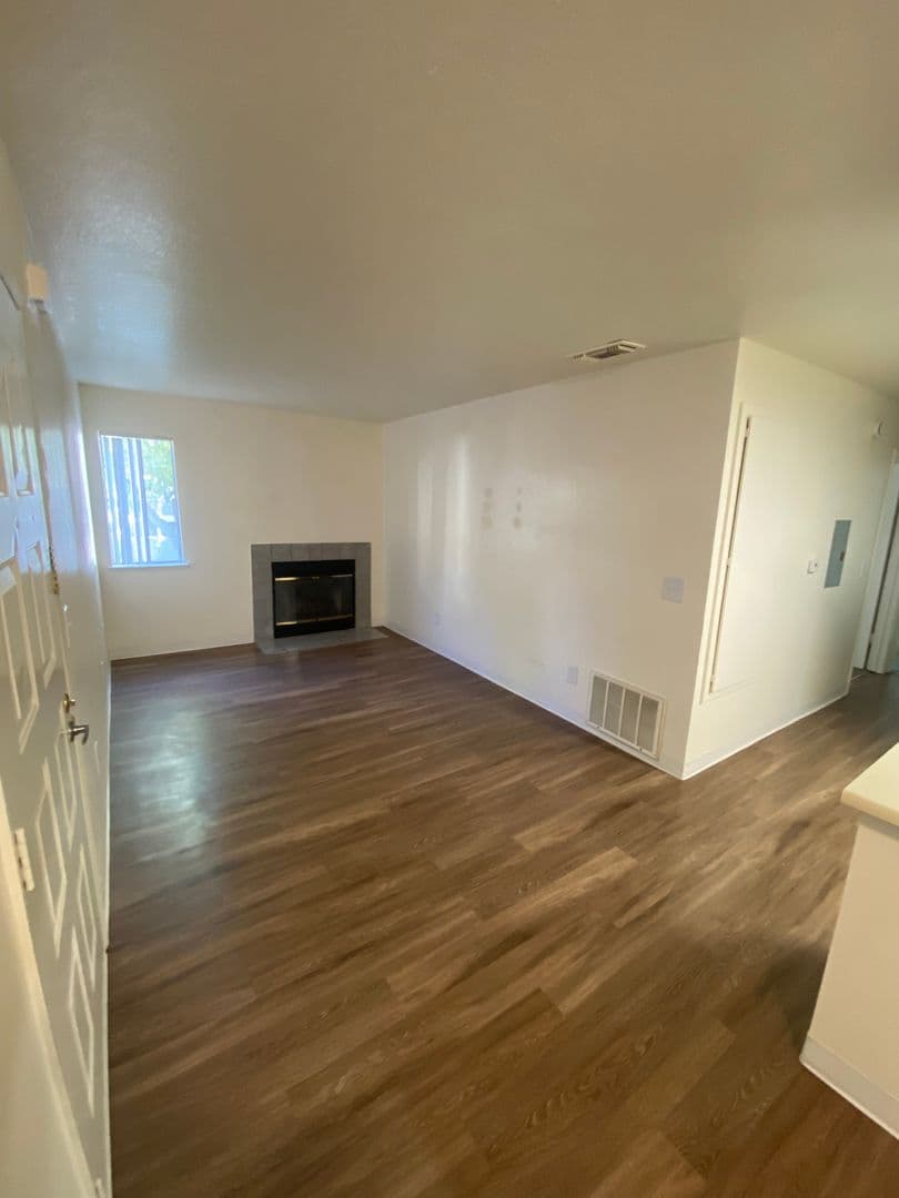 Fair Oaks Apartment: 4922 Vir Mar St.