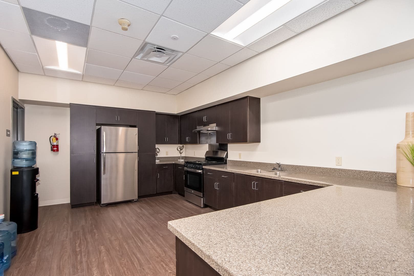 Bellflower Apartment: 9550 Oak Street