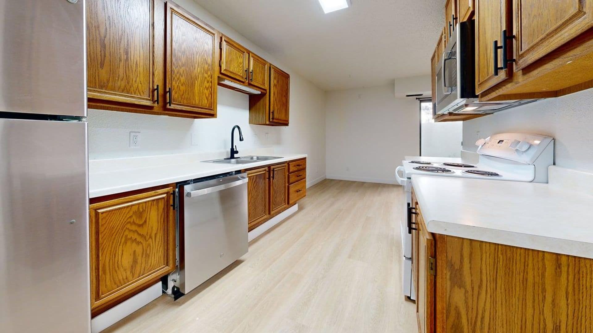 Bismarck Apartment: 215 East Arbor Ave