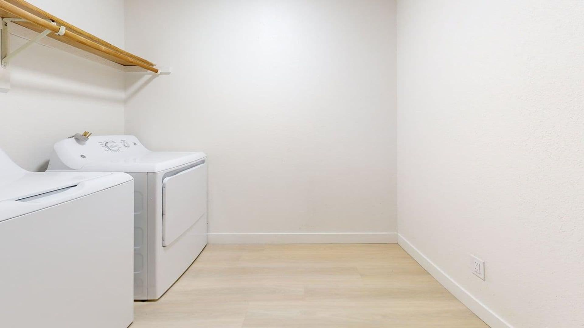 Bismarck Apartment: 2141 Xavier Street