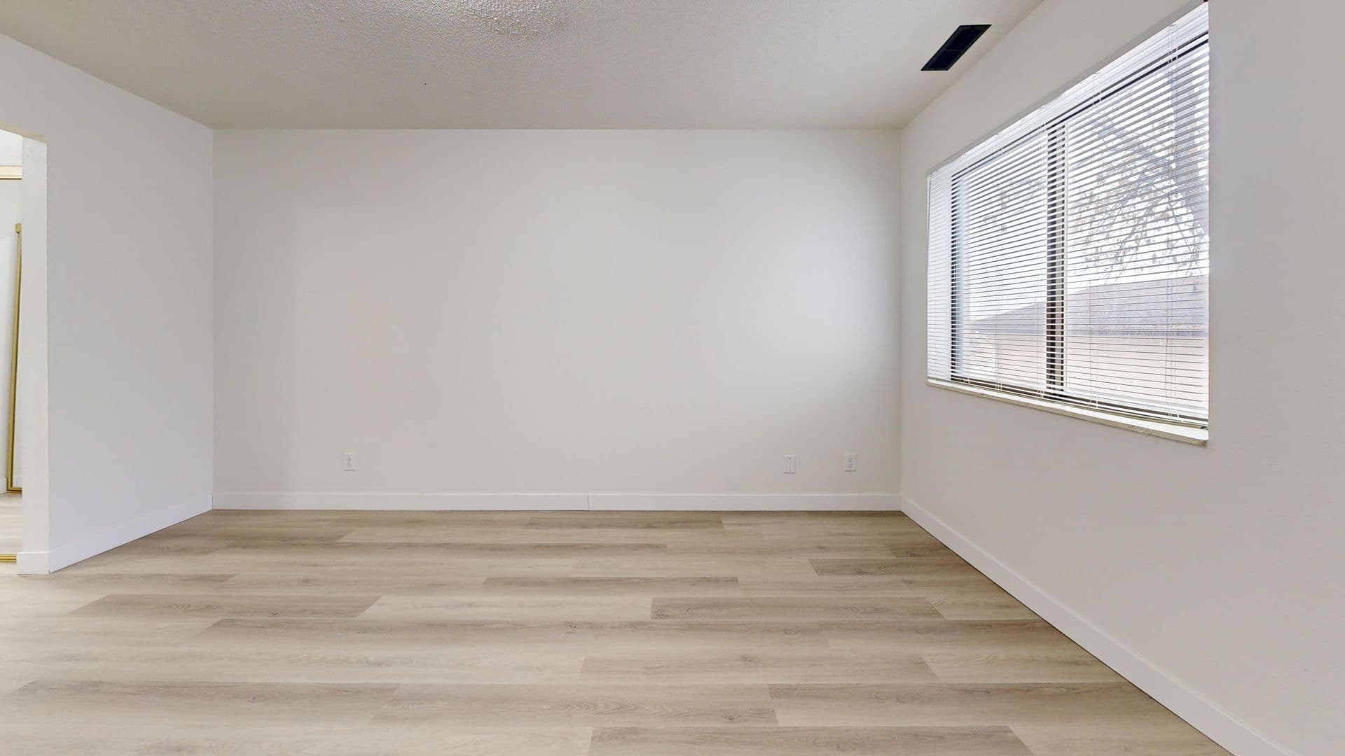 Bismarck Apartment: 215 East Arbor Ave