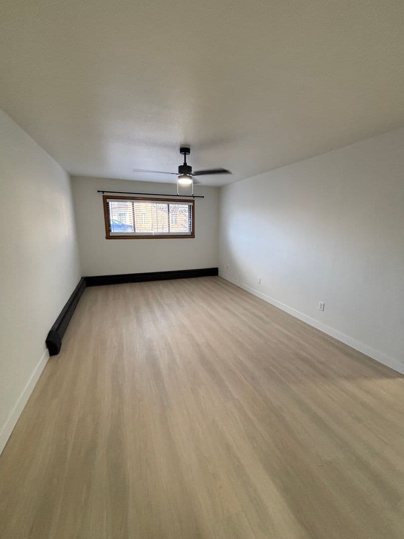 Bismarck Apartment: 215 East Arbor Ave