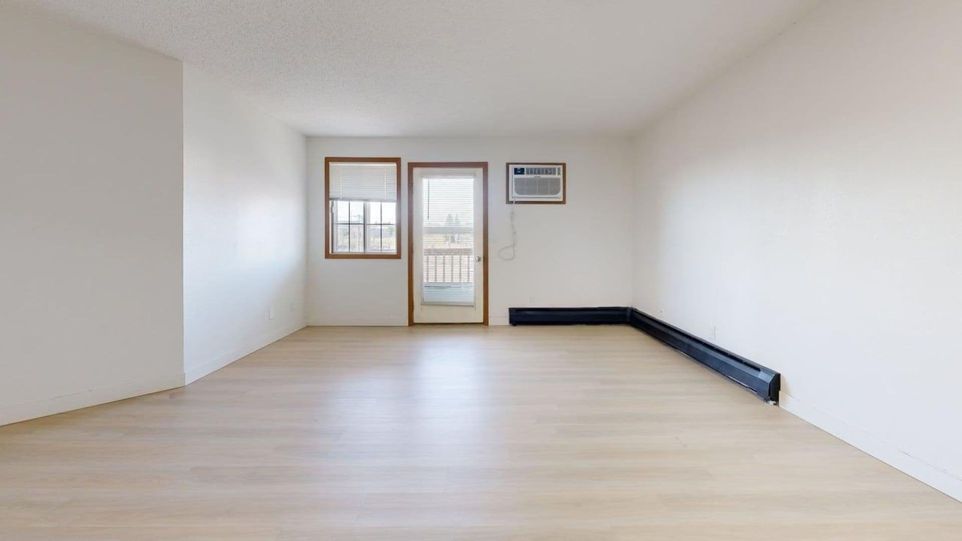 Bismarck Apartment: 2141 Xavier Street