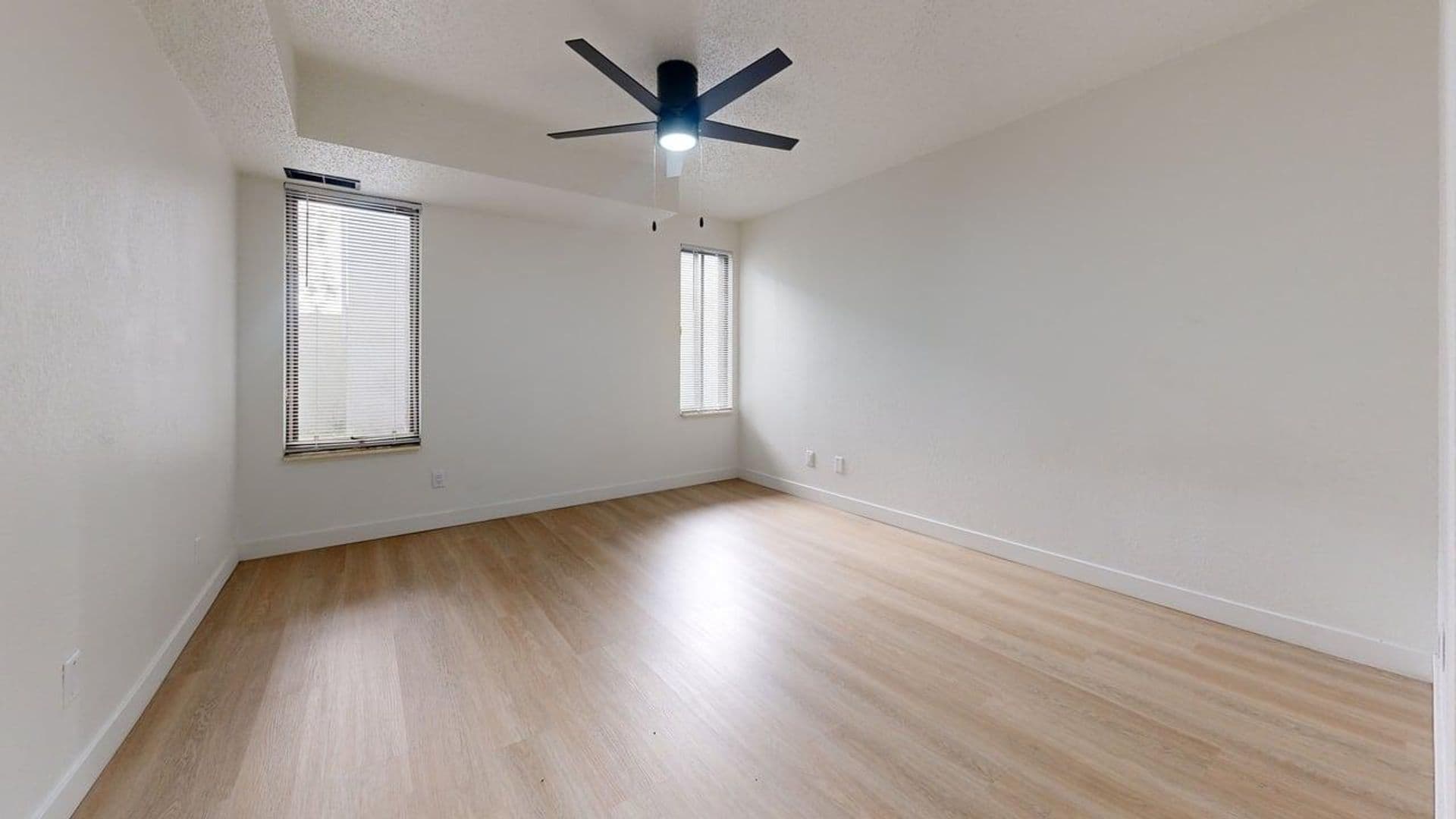 Bismarck Apartment: 215 East Arbor Ave