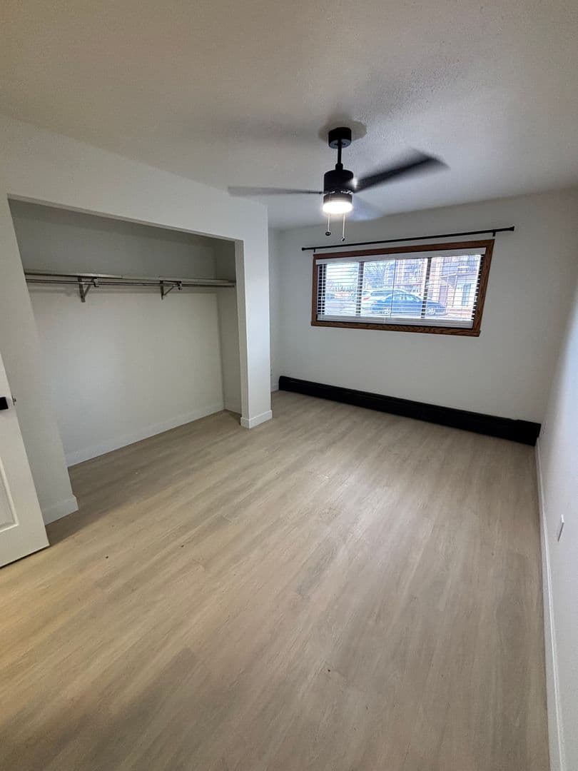 Bismarck Apartment: 215 East Arbor Ave