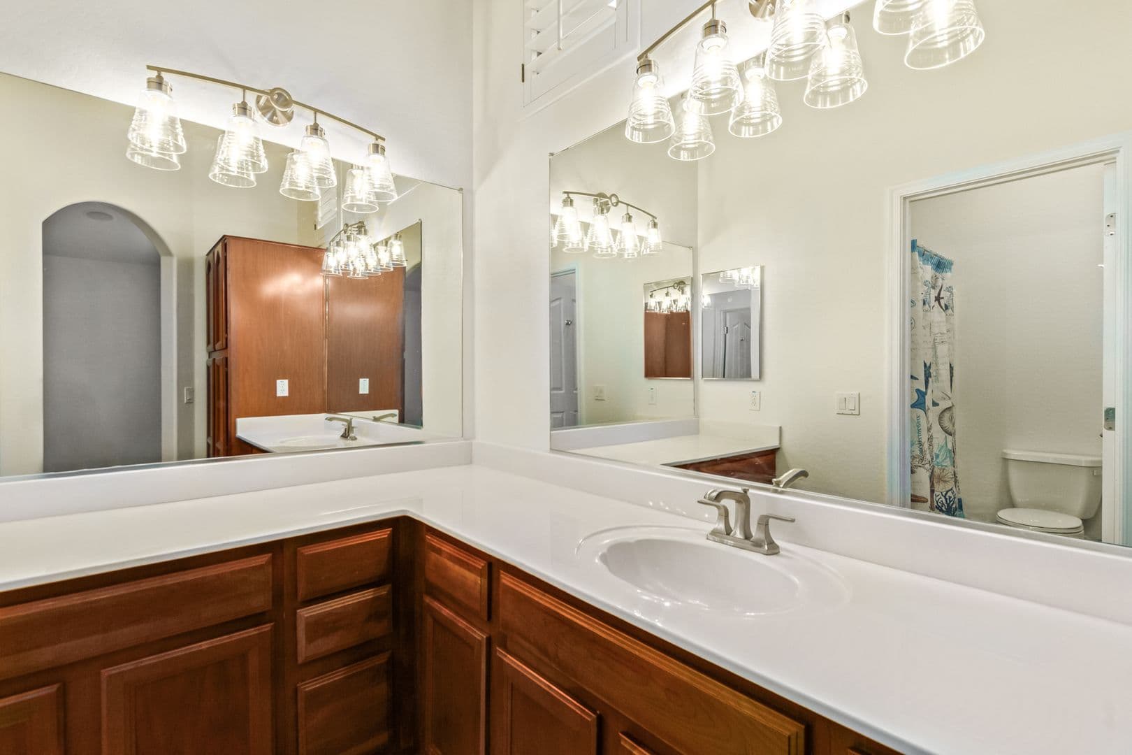 PHOENIX Townhome: 2150 E. Bell Rd.
