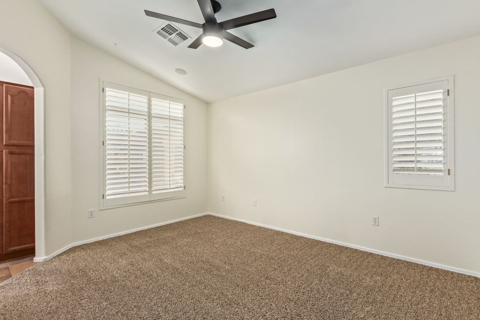 PHOENIX Townhome: 2150 E. Bell Rd.
