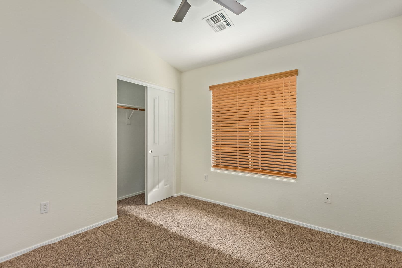 PHOENIX Townhome: 2150 E. Bell Rd.