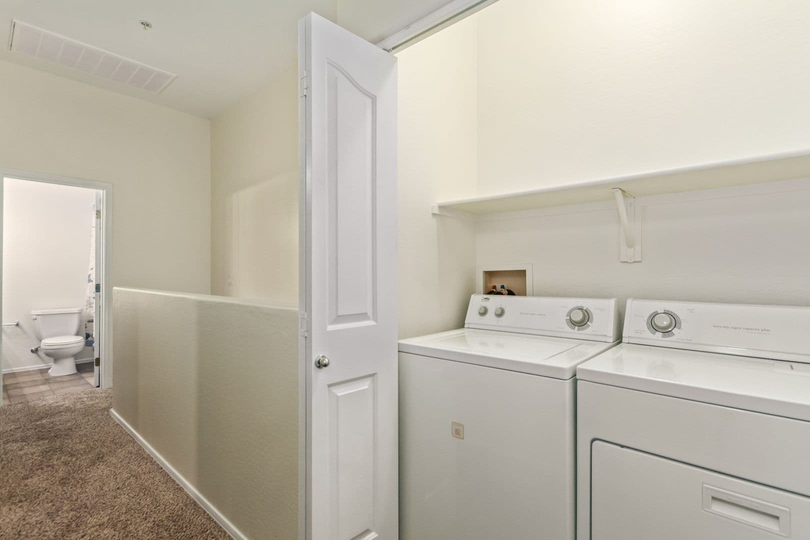 PHOENIX Townhome: 2150 E. Bell Rd.
