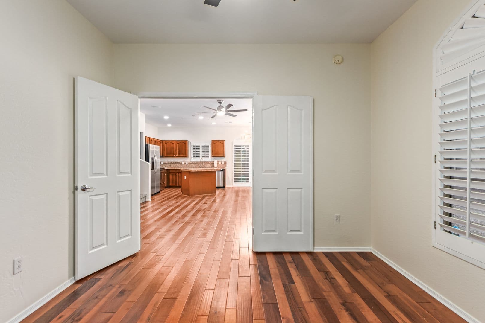 PHOENIX Townhome: 2150 E. Bell Rd.