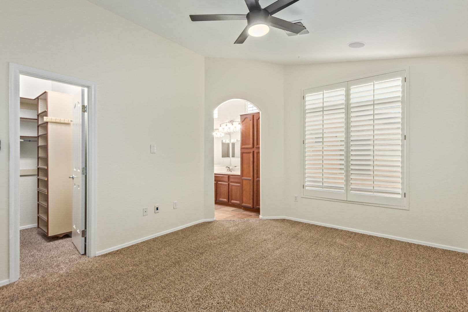 PHOENIX Townhome: 2150 E. Bell Rd.