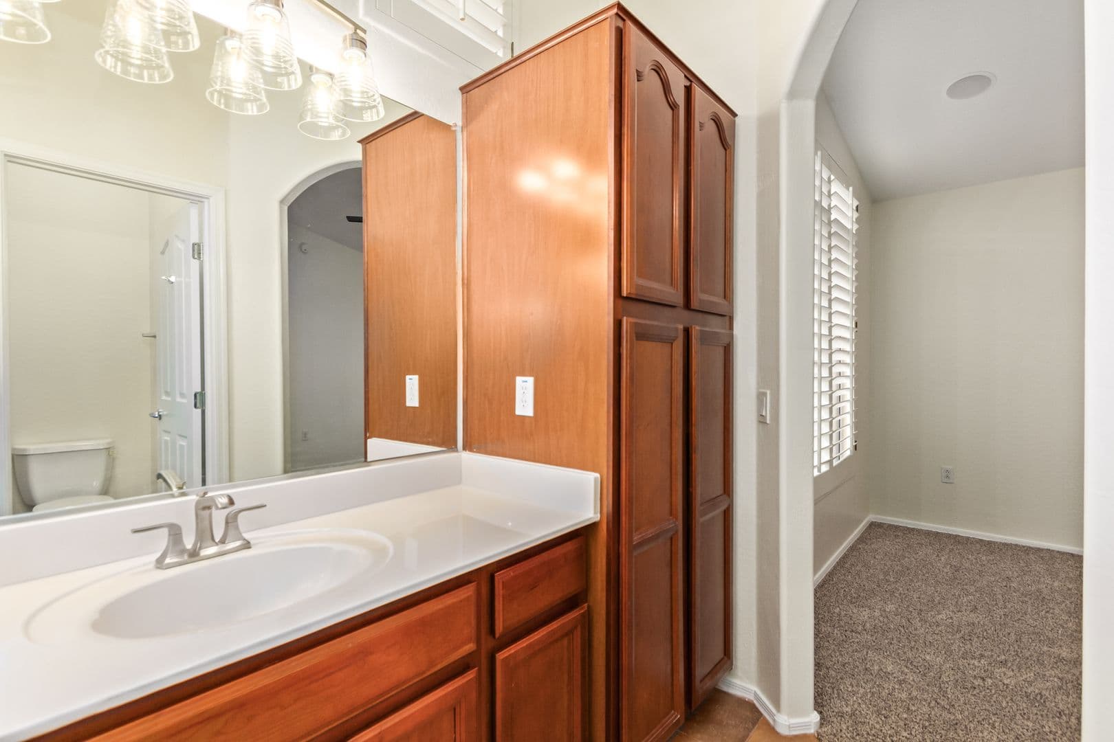 PHOENIX Townhome: 2150 E. Bell Rd.