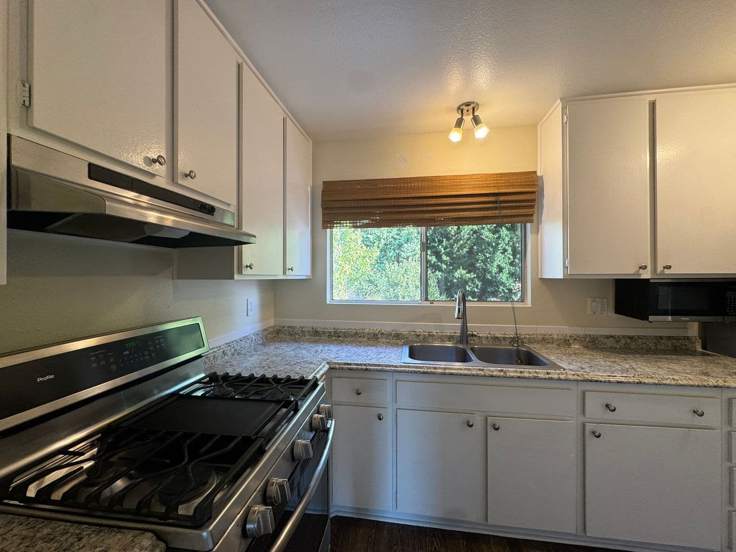 Oceanside House: 4559 Westridge Dr