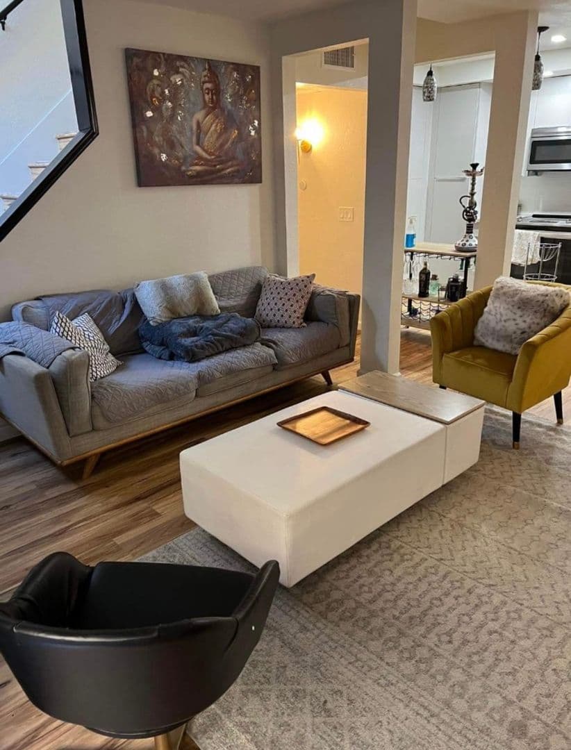San Diego House: 2560 C St