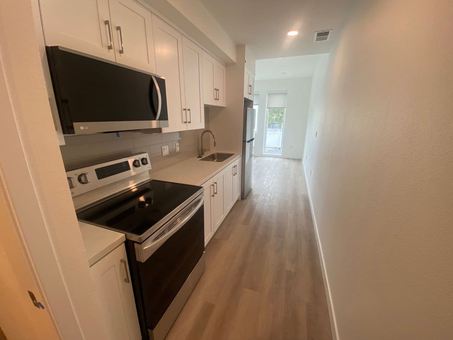 San Diego Apartment: 4015 Richmond St