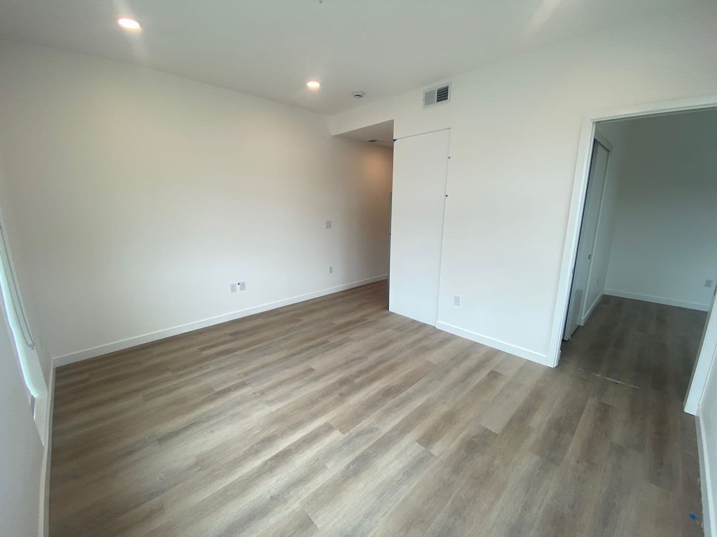 San Diego Apartment: 4015 Richmond St